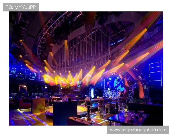 三亚娱乐场夜生活：感受热情洋溢的夜间娱乐盛宴